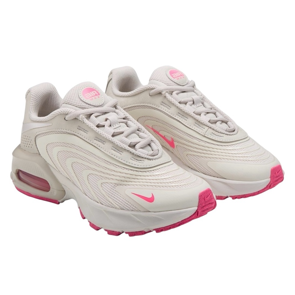 Nike Women's Light Cream and Pink Sneakers D